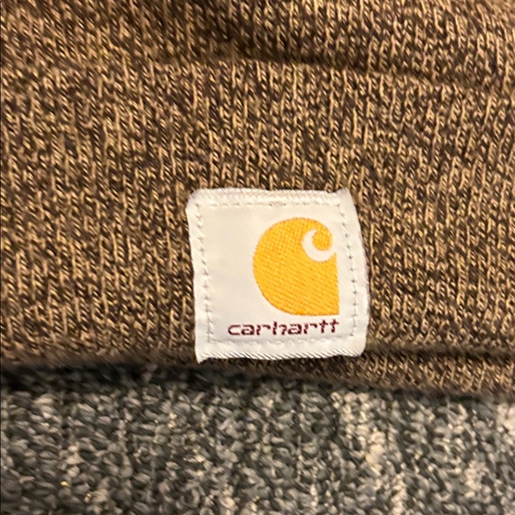 The North Face Dark Green Knit Beanie & Carhartt brown beanie. Top winter brands - Picture 3 of 16